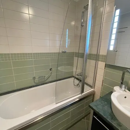 Apartahotel Private In Emerald