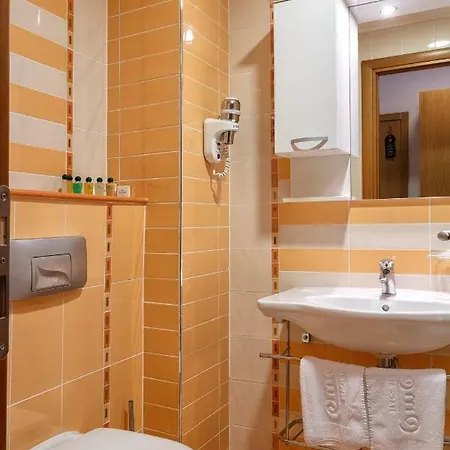 Private In Emerald Apartahotel 4*