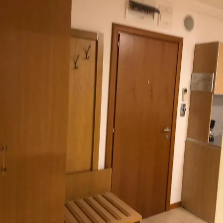 Private In Emerald Apartahotel